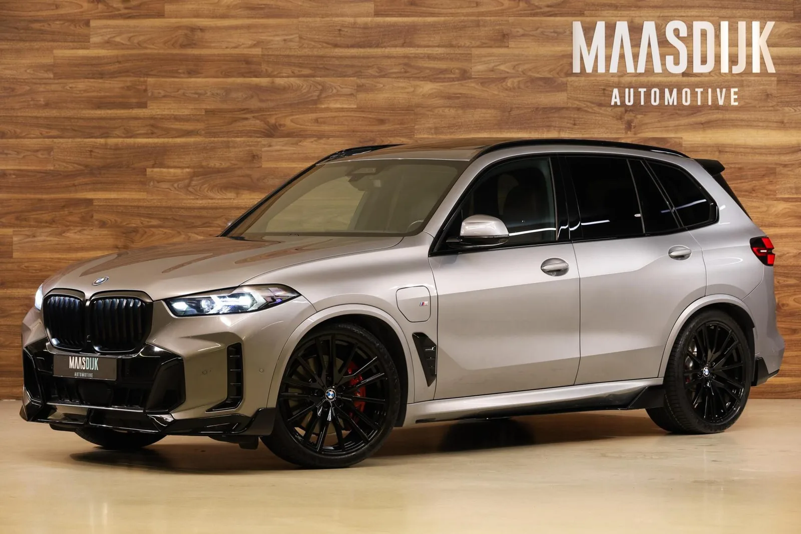BMW X5 (2023) — foto 1