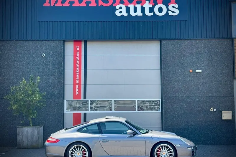Porsche 911 (2005)