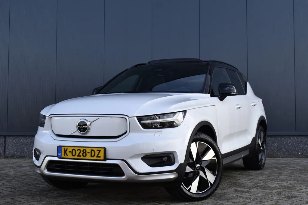 Volvo XC40 (2020) — foto 1
