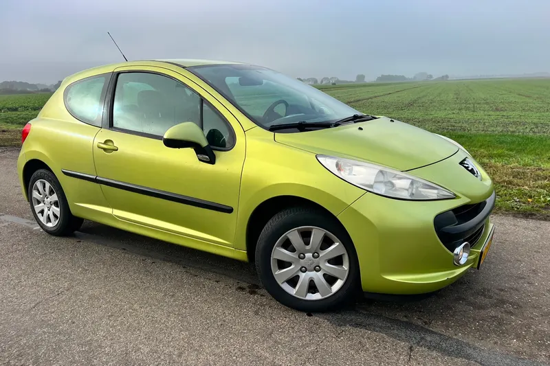 Peugeot 207 (2007)