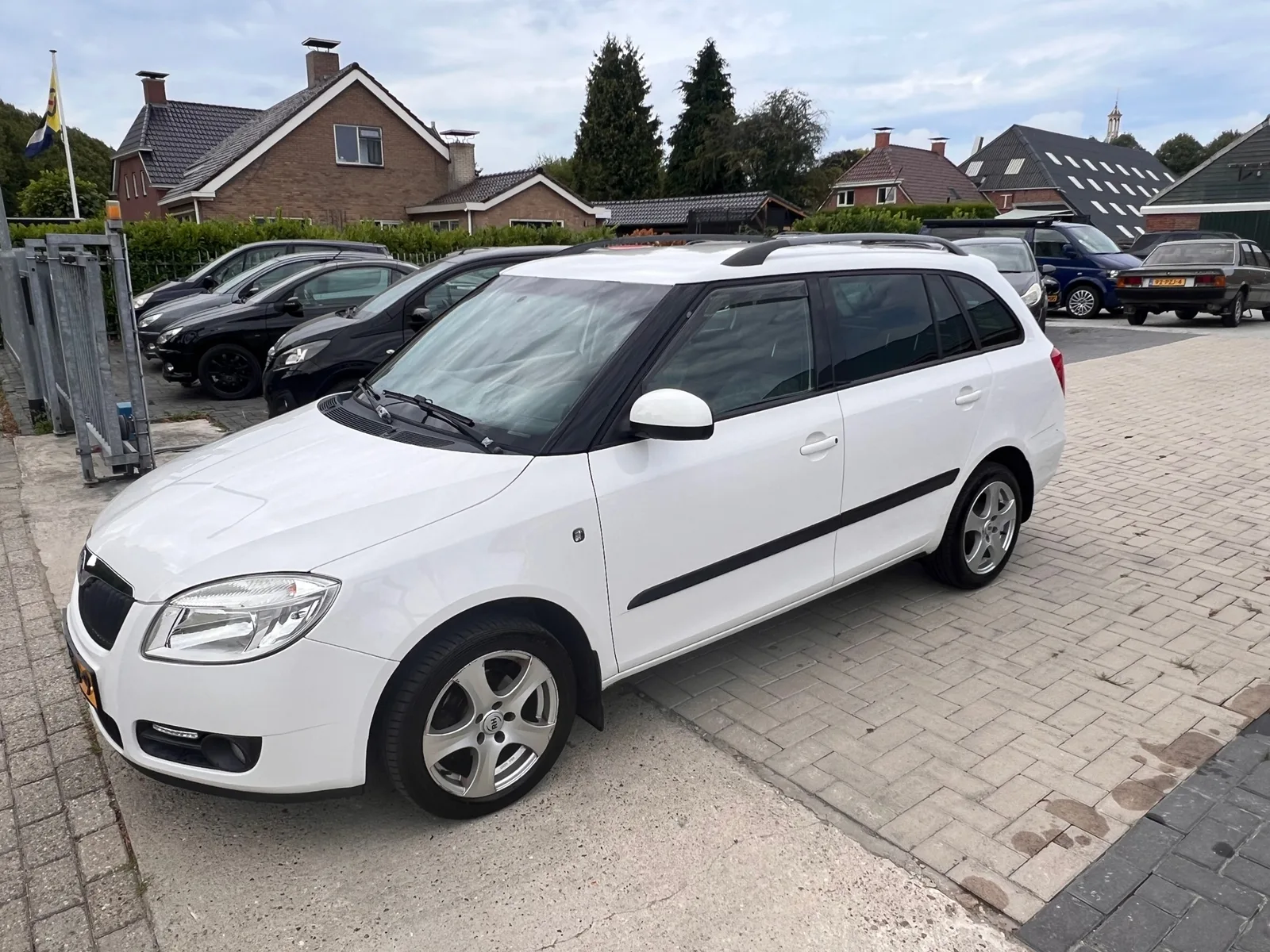 Škoda Fabia (2009) — foto 1