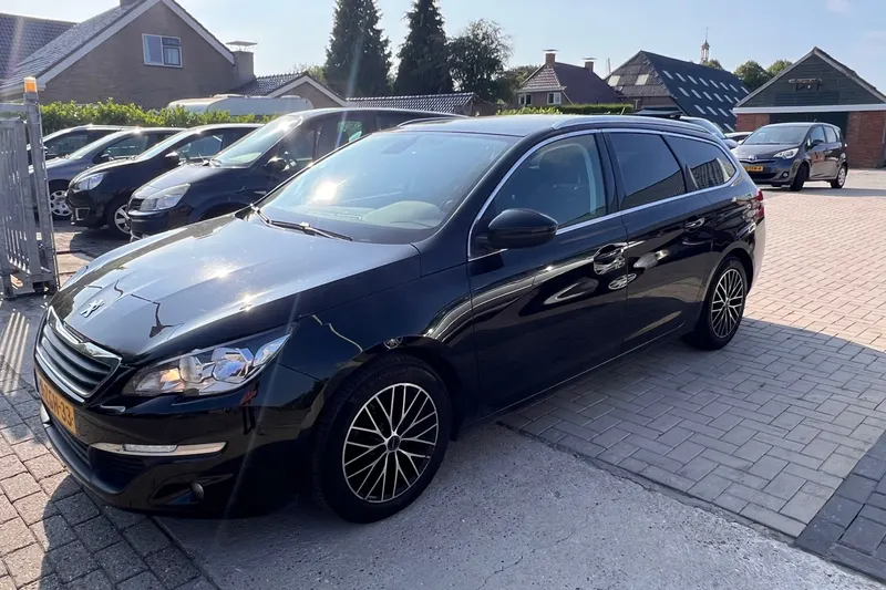 Peugeot 308 (2015)