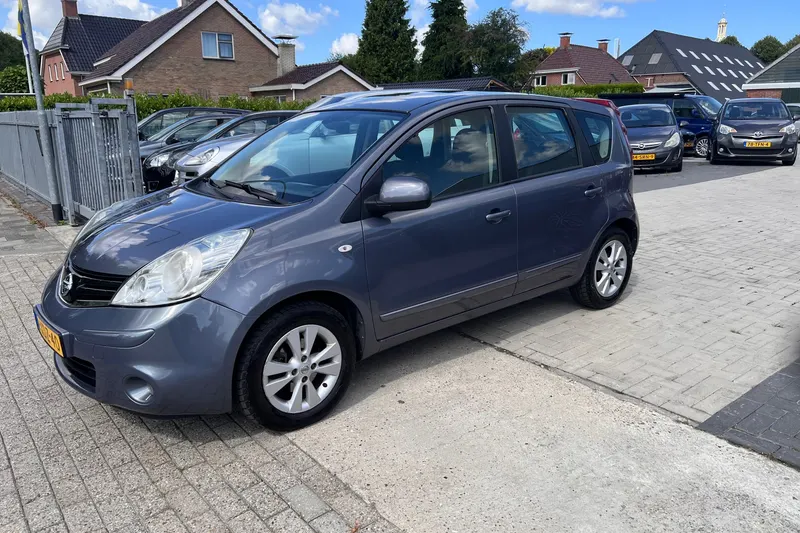 Nissan Note (2010)