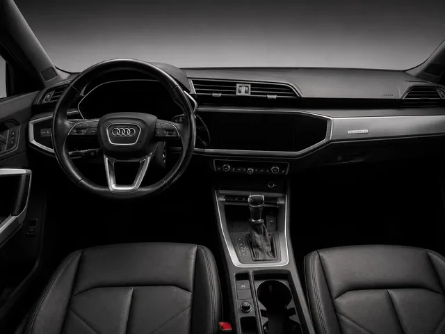 Audi Q3 (2019) — foto 1