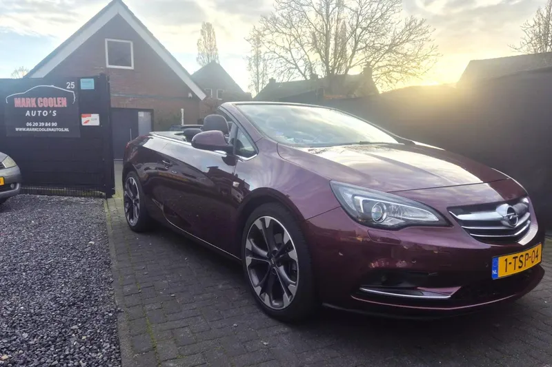 Opel Cascada (2014)