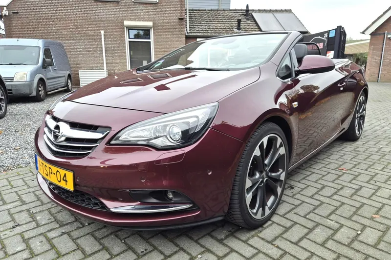 Opel Cascada (2014)
