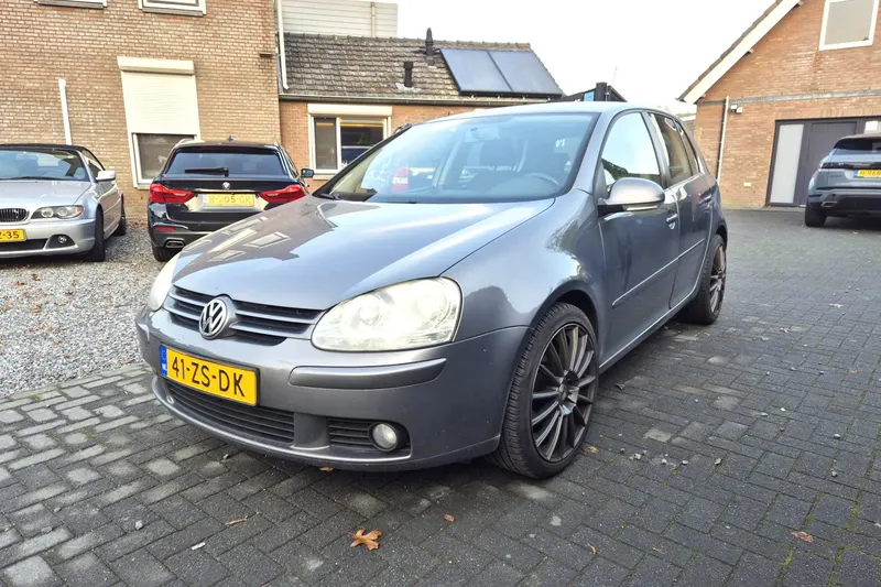 Volkswagen Golf (2008)