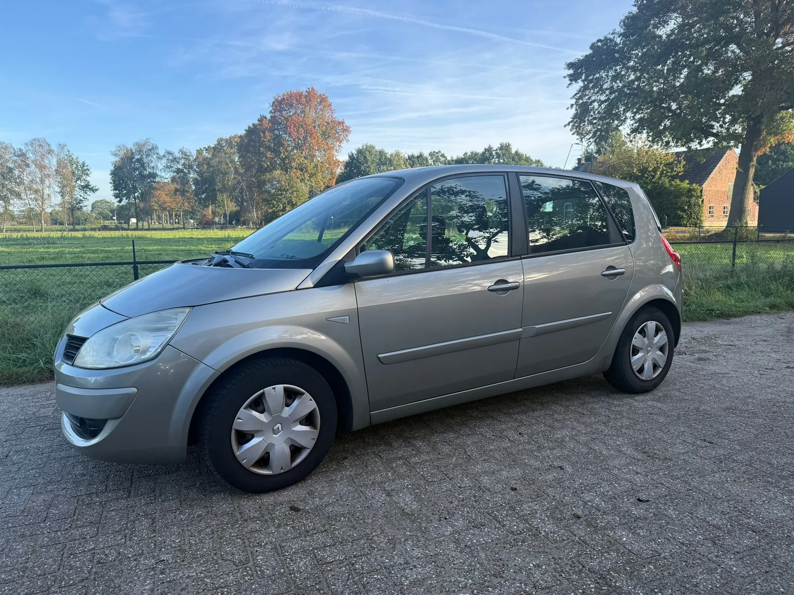 Renault Scénic (2007) — foto 1
