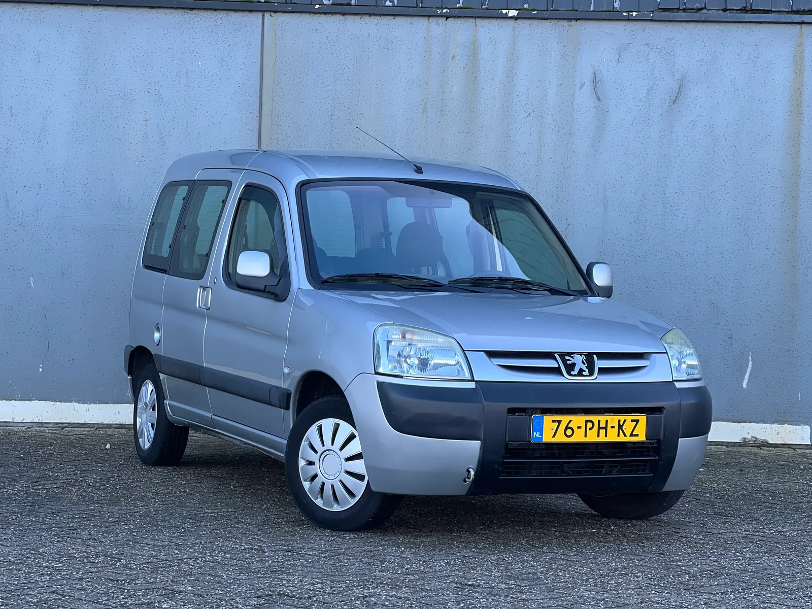Peugeot Partner (2004) — foto 1