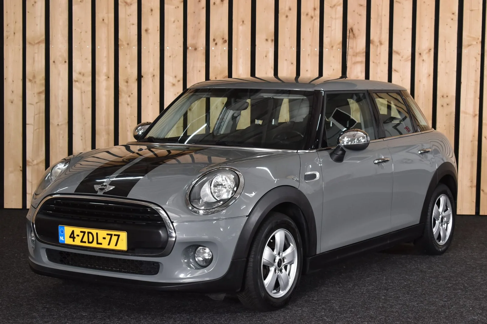 MINI One (2015) — foto 1