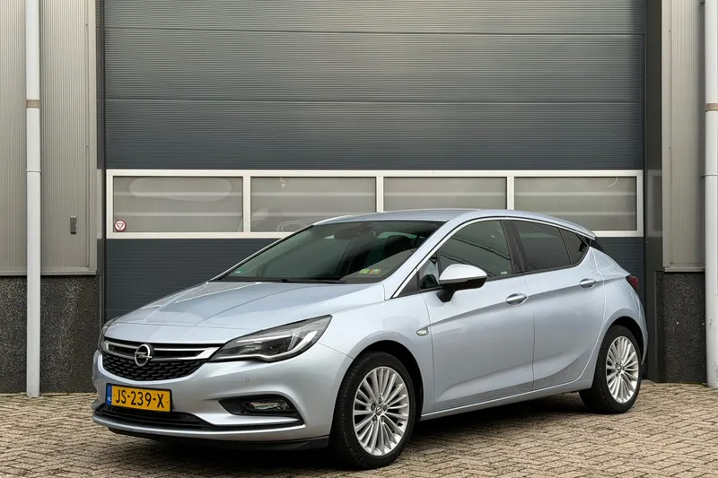 Opel Astra (2016)