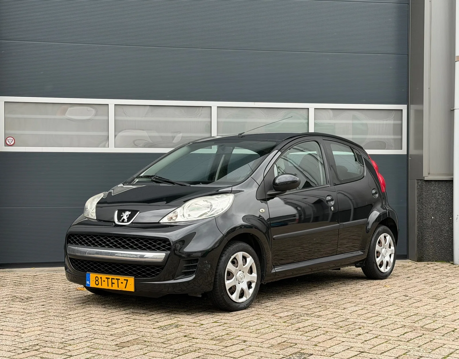 Peugeot 107 (2012) — foto 1
