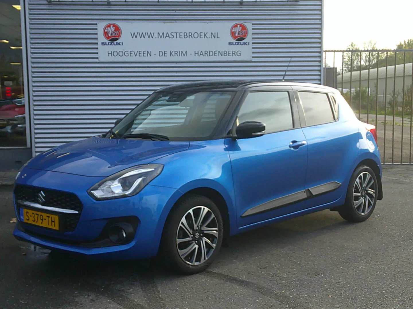 Suzuki Swift (2023) — foto 1