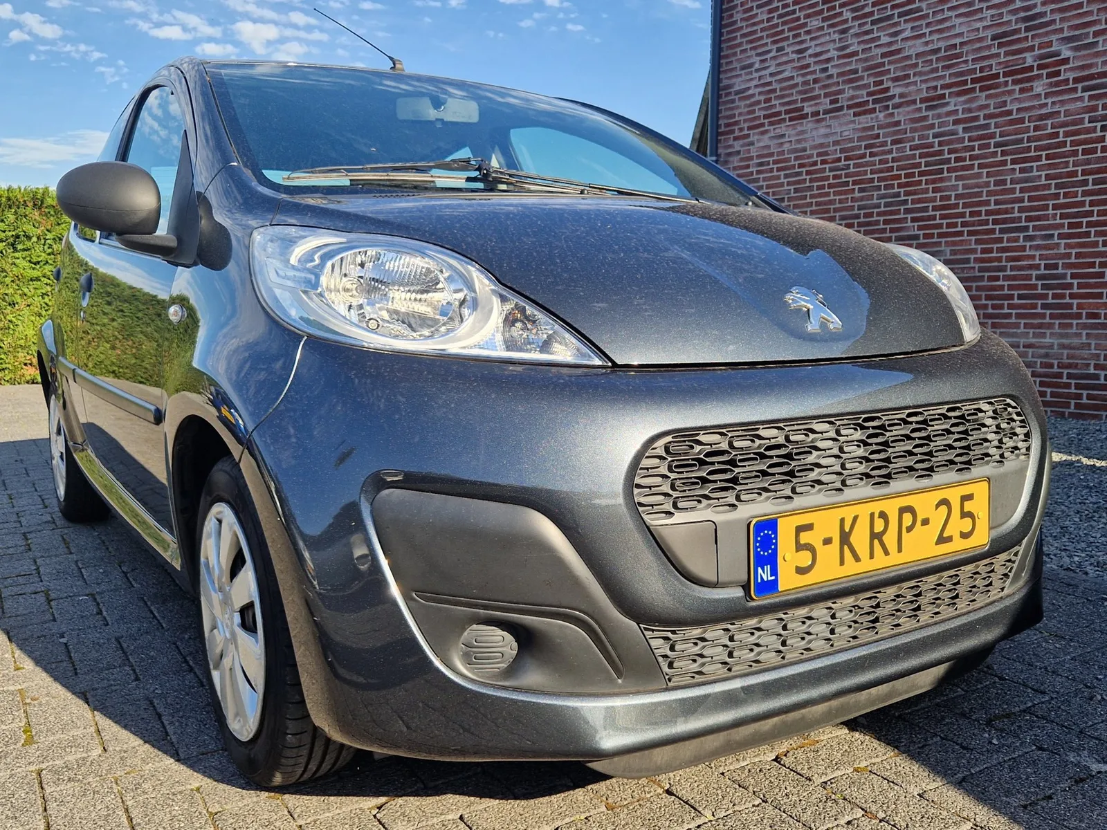 Peugeot 107 (2013) — foto 1