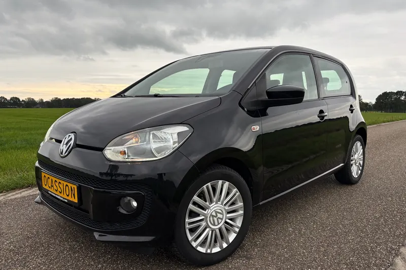 Volkswagen Up! (2015)