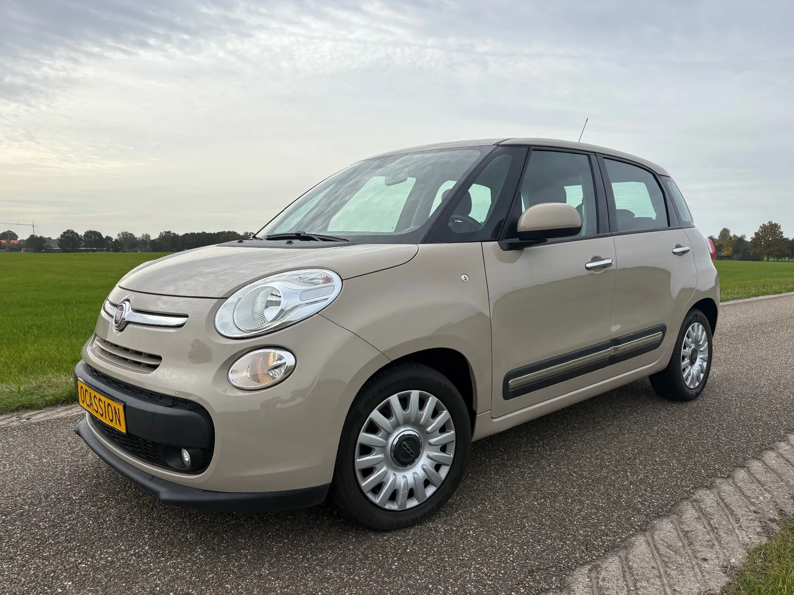 Fiat 500L (2016) — foto 1