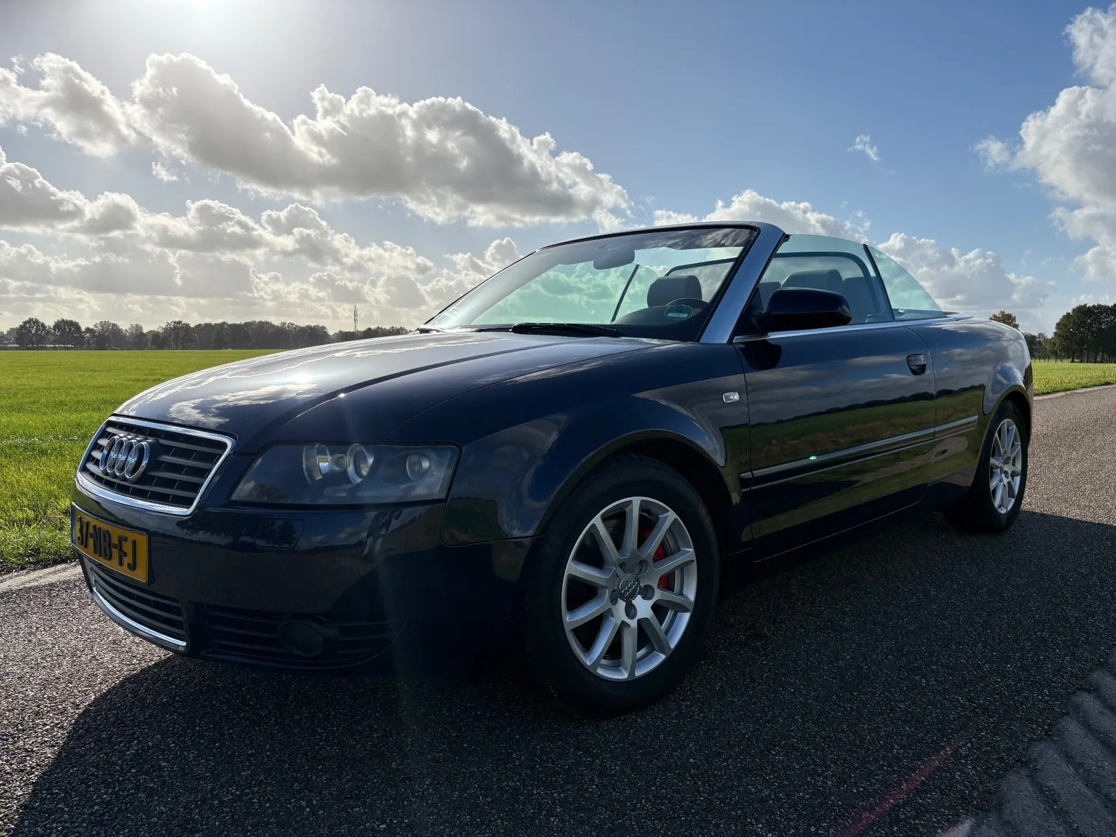 Audi Cabriolet (2003) — foto 1