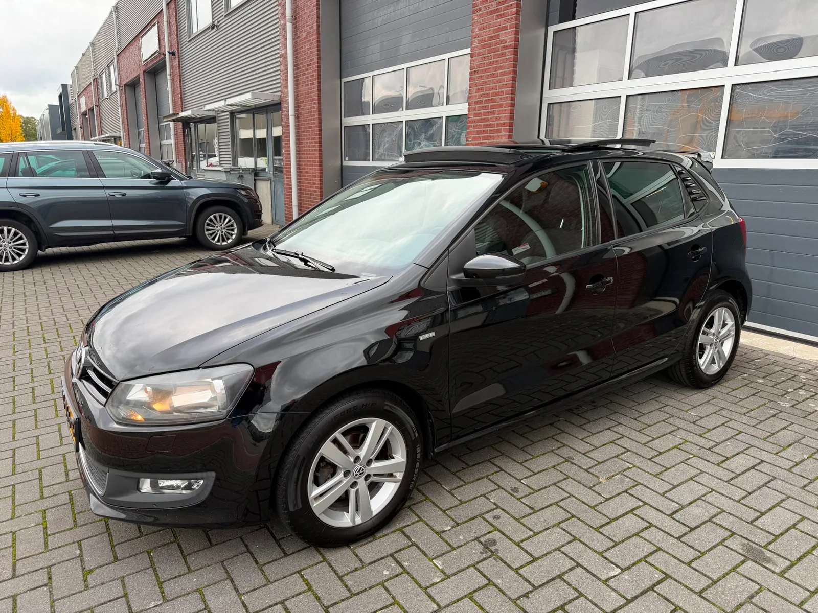 Volkswagen Polo (2014) — foto 1