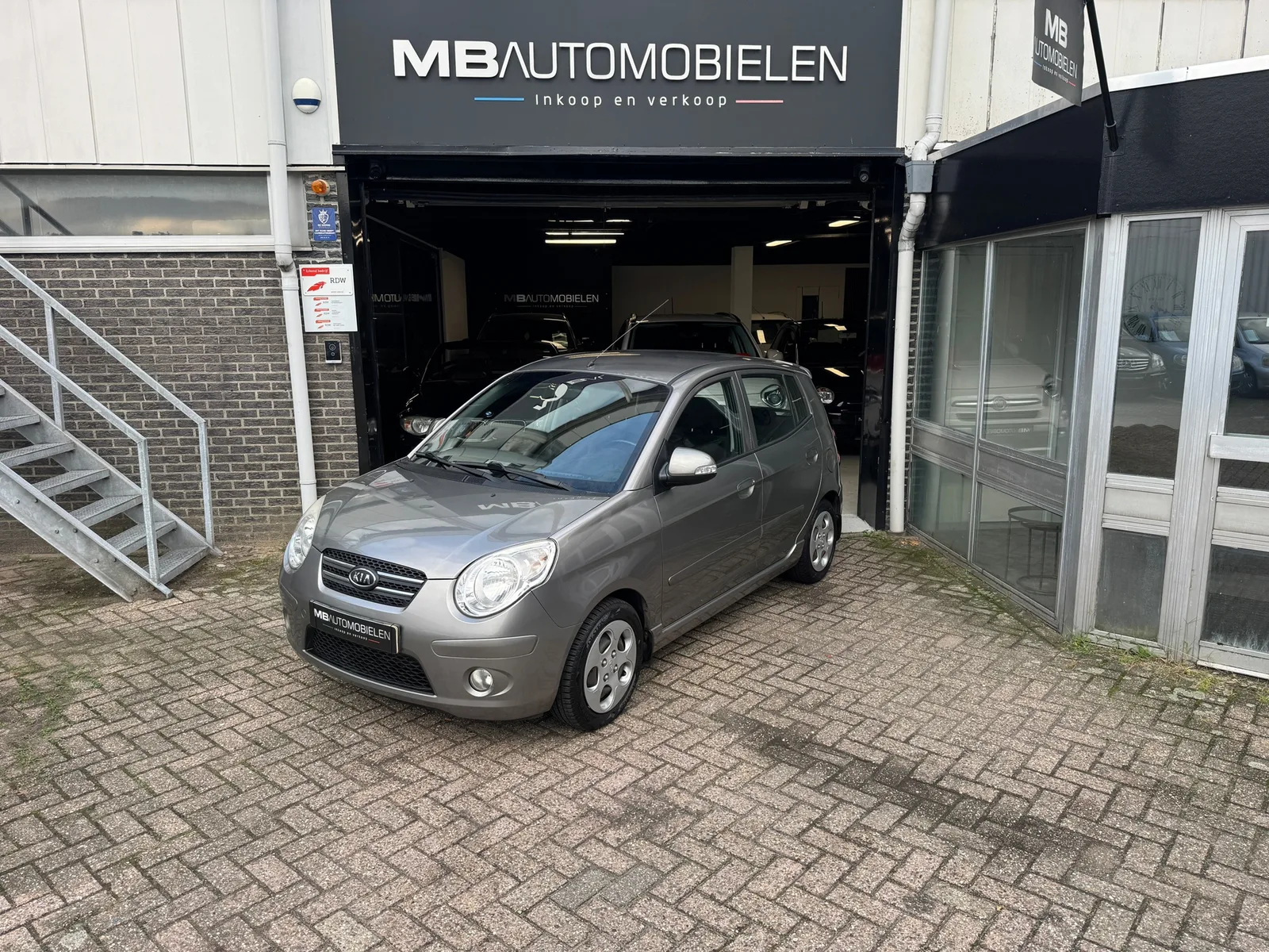 Kia Picanto (2008) — foto 1