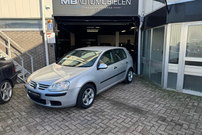 Volkswagen Golf (2006)