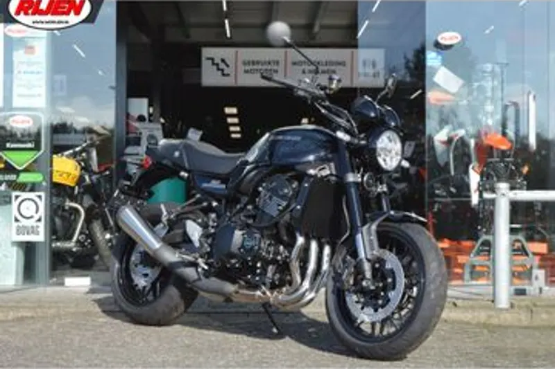 Kawasaki Z 900 RS (2026)