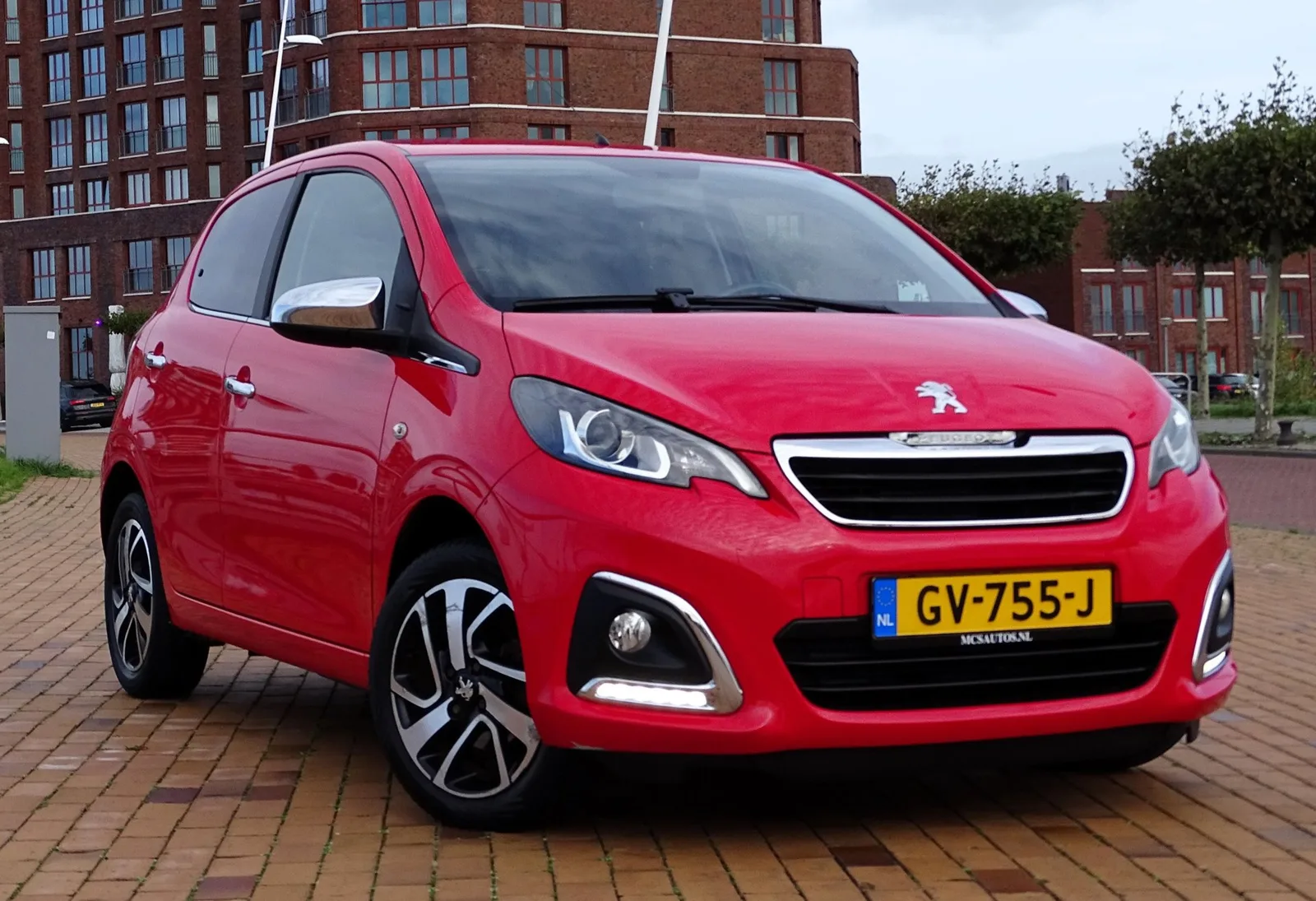 Peugeot 108 (2015) — foto 1