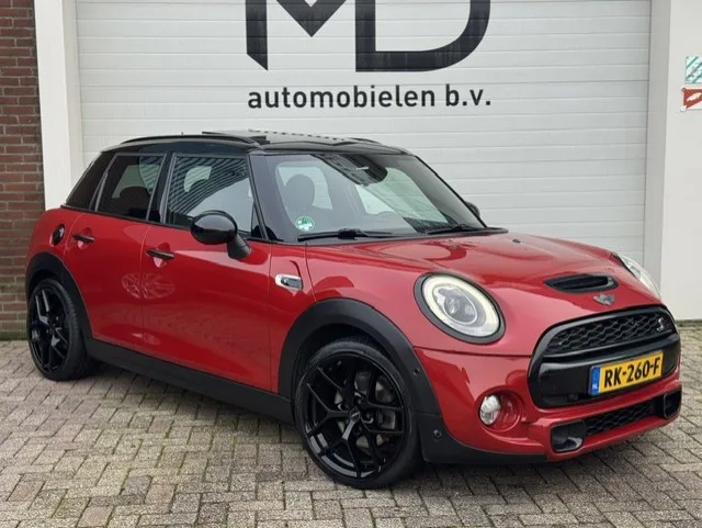 MINI Cooper S (2016) — foto 1