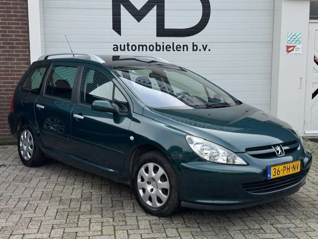 Peugeot 307 (2004) — foto 1