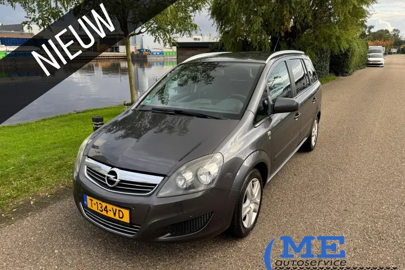 Opel Zafira (2010)