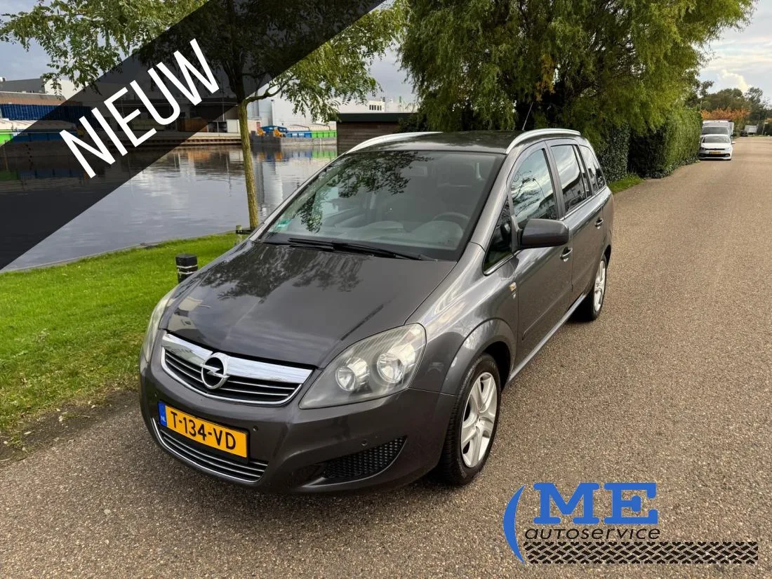 Opel Zafira (2010) — foto 1