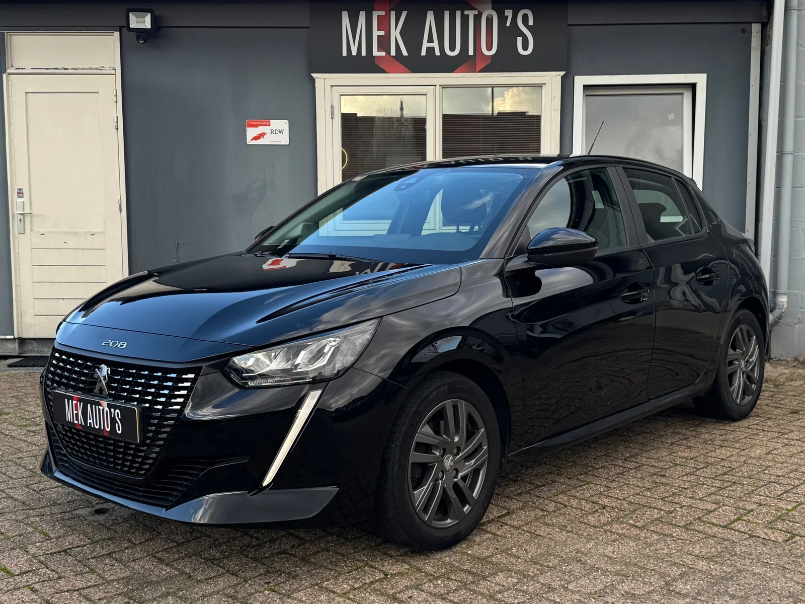 Peugeot 208 (2021) — foto 1