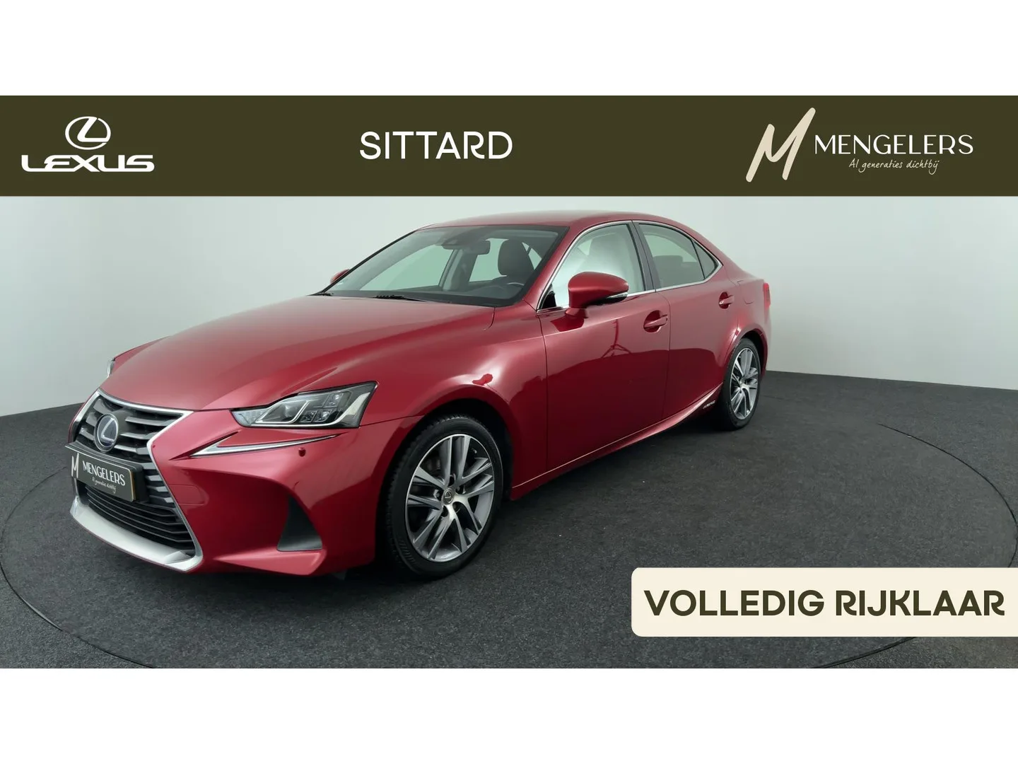 Lexus IS (2017) — foto 1