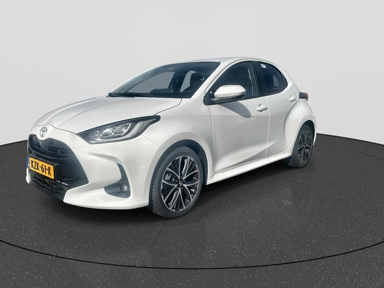 Toyota Yaris (2026) — foto 1