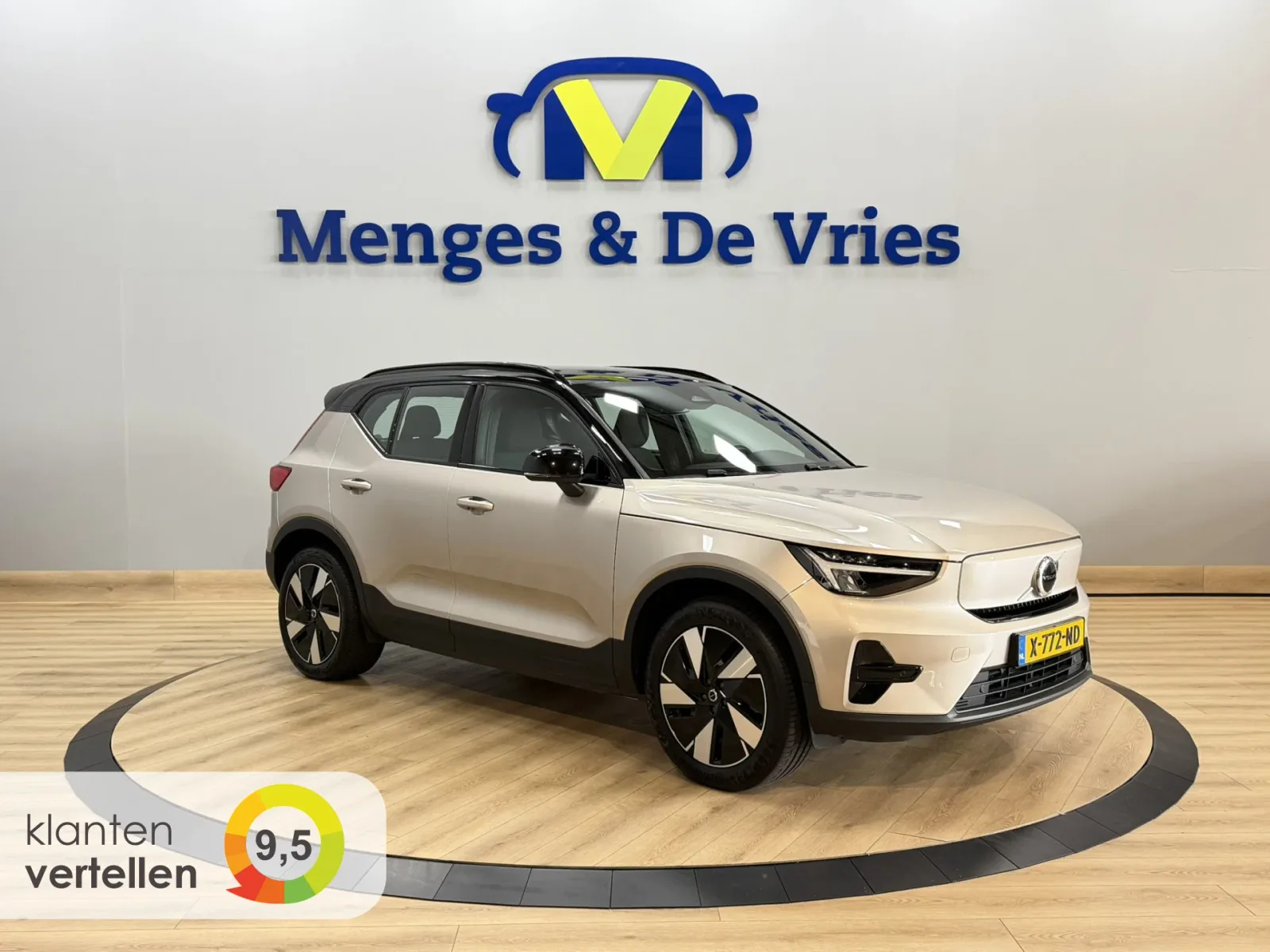 Volvo XC40 (2023) — foto 1