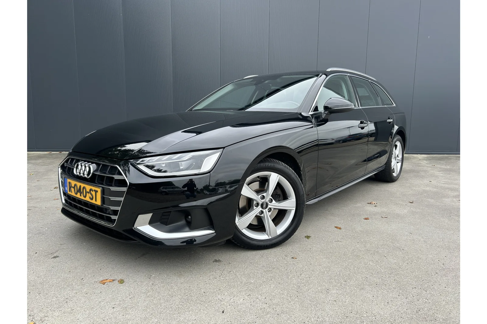 Audi A4 (2022) — foto 1