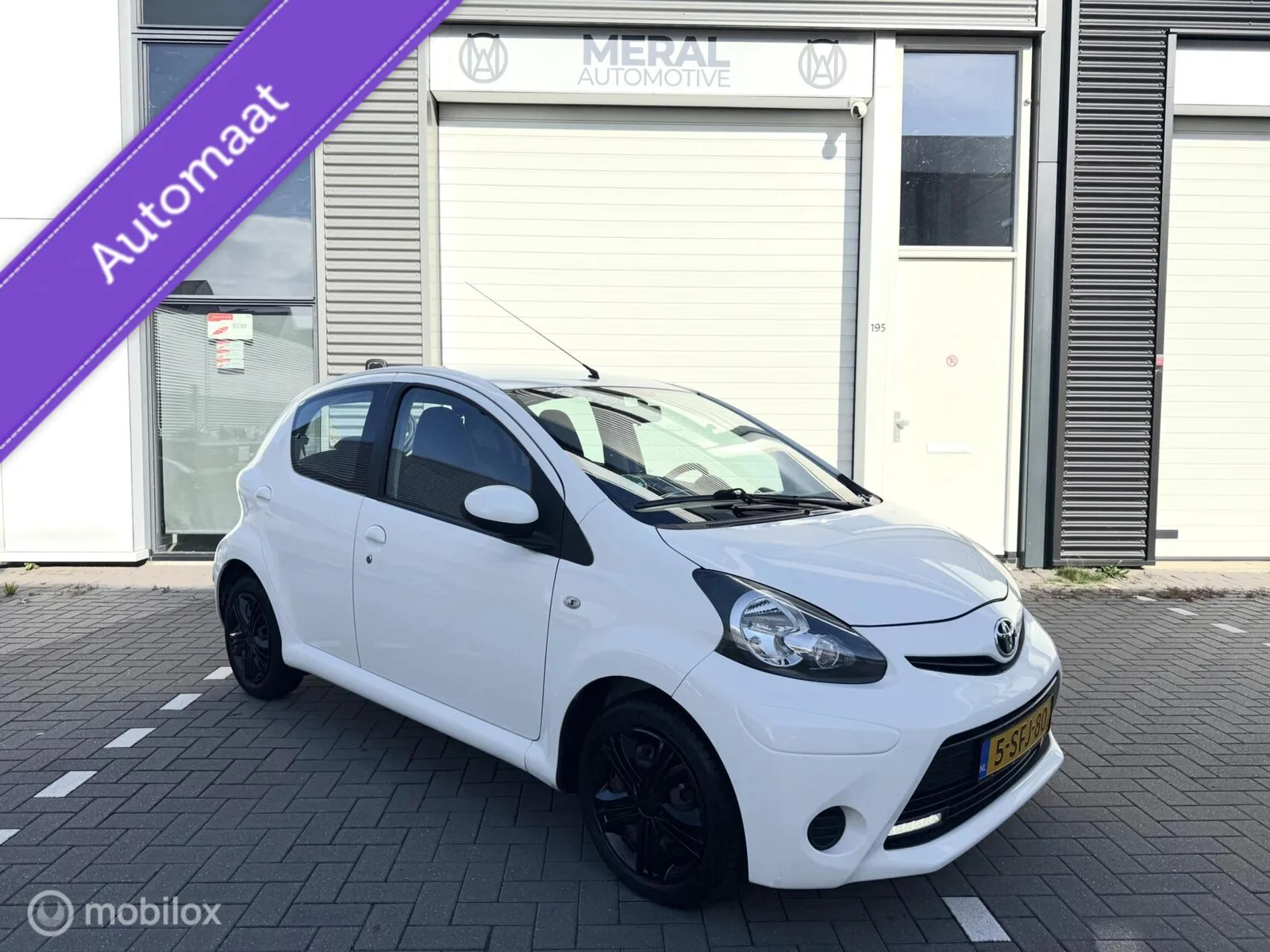 Toyota Aygo (2013) — foto 1