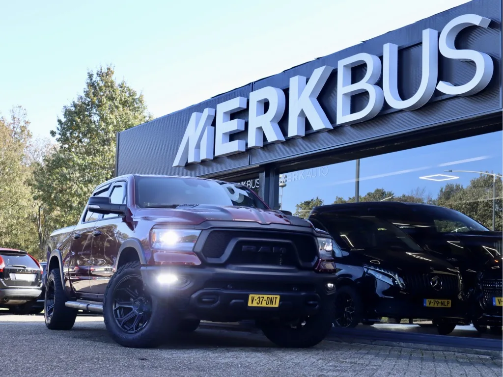 Dodge RAM (2024) — foto 1