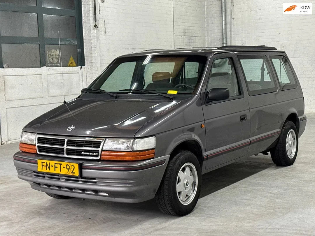 Chrysler Voyager (1992) — foto 1