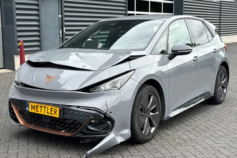 CUPRA Born (2024)