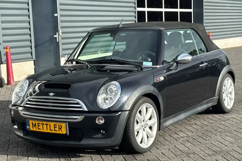 MINI Cabrio (2006)