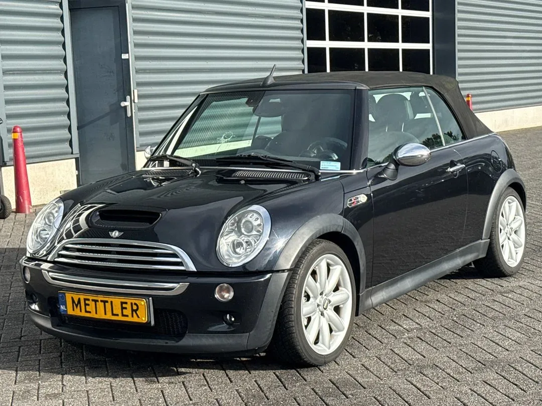 MINI Cabrio (2006) — foto 1