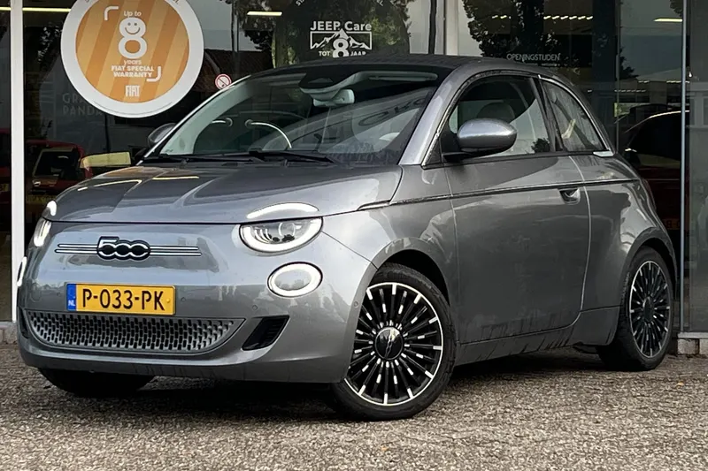 Fiat 500C (2022)