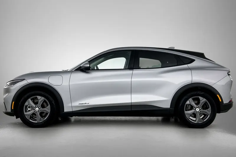 Ford Mustang Mach-E (2021)