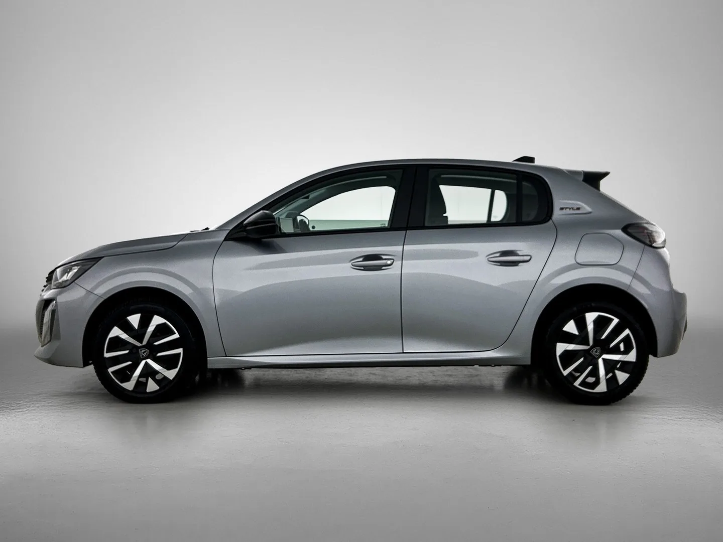 Peugeot 208 (2025) — foto 1