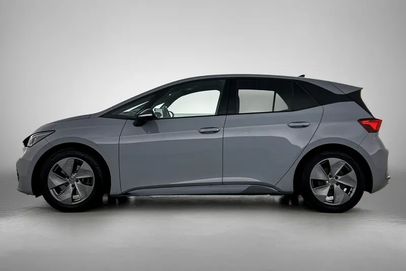CUPRA Born (2022)