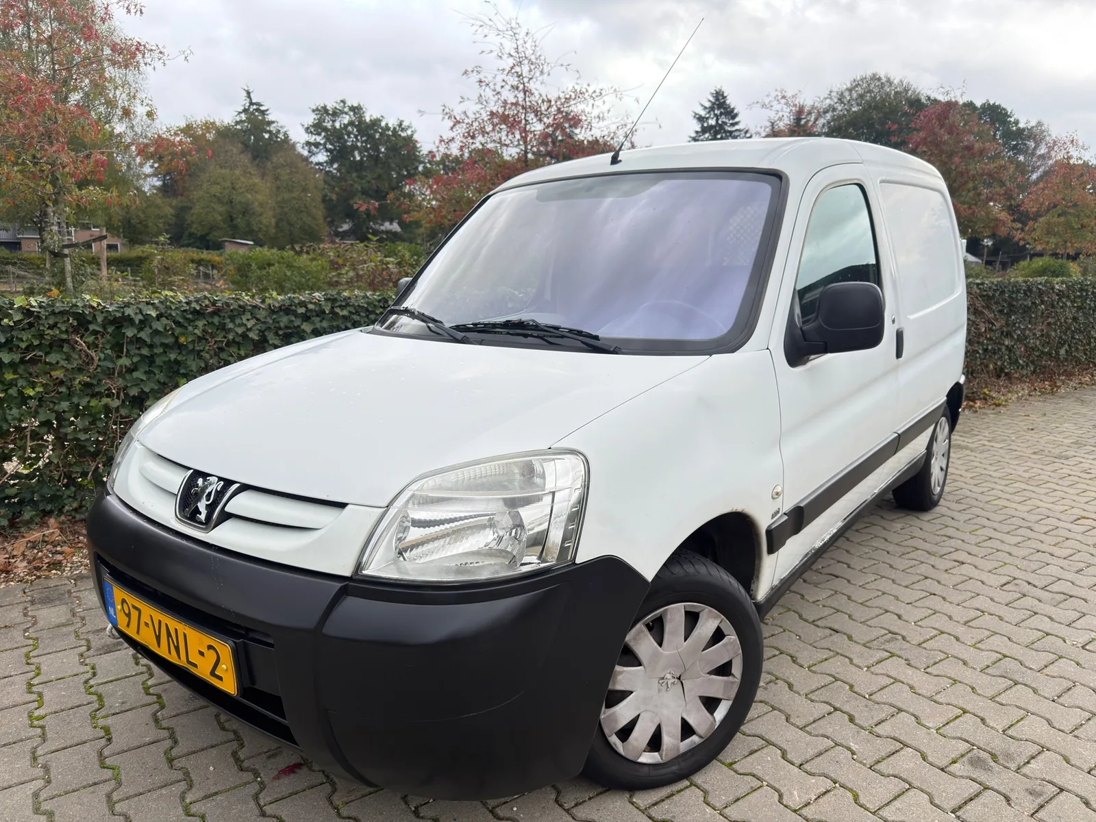 Peugeot Partner (2008) — foto 1