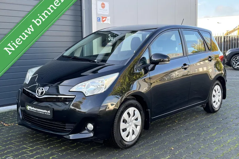 Toyota Verso (2012)