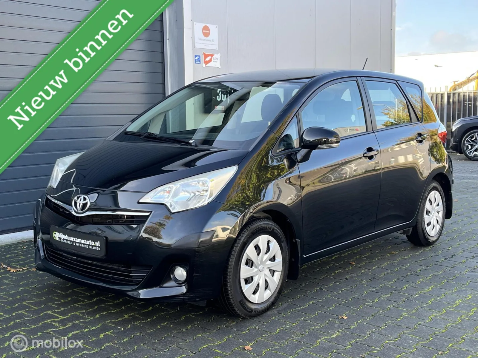Toyota Verso (2012) — foto 1