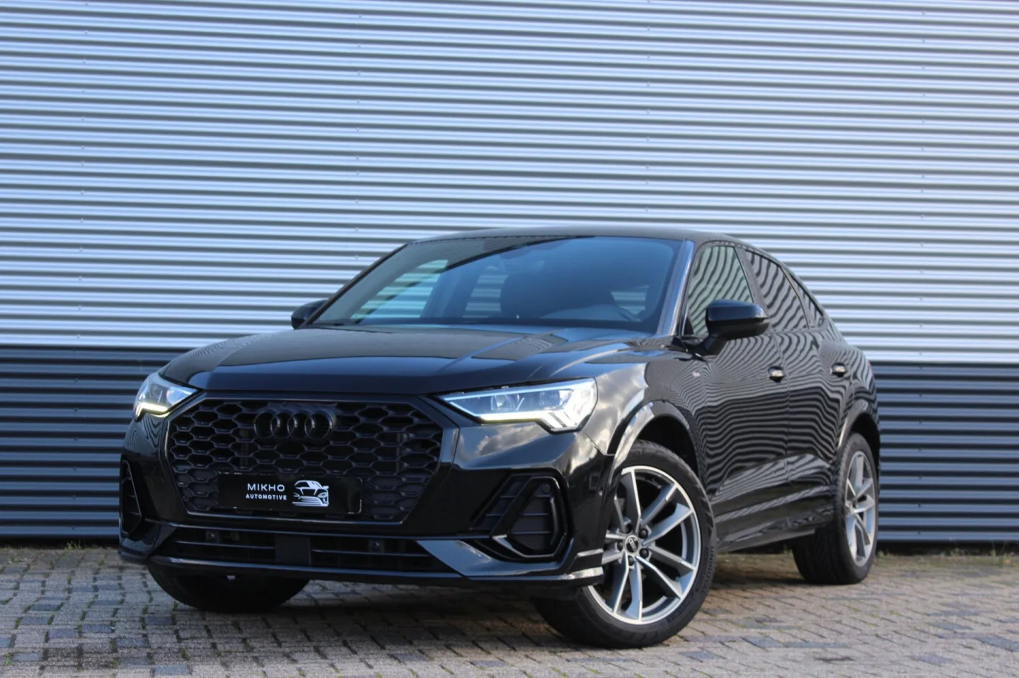 Audi Q3 Sportback (2023) — foto 1