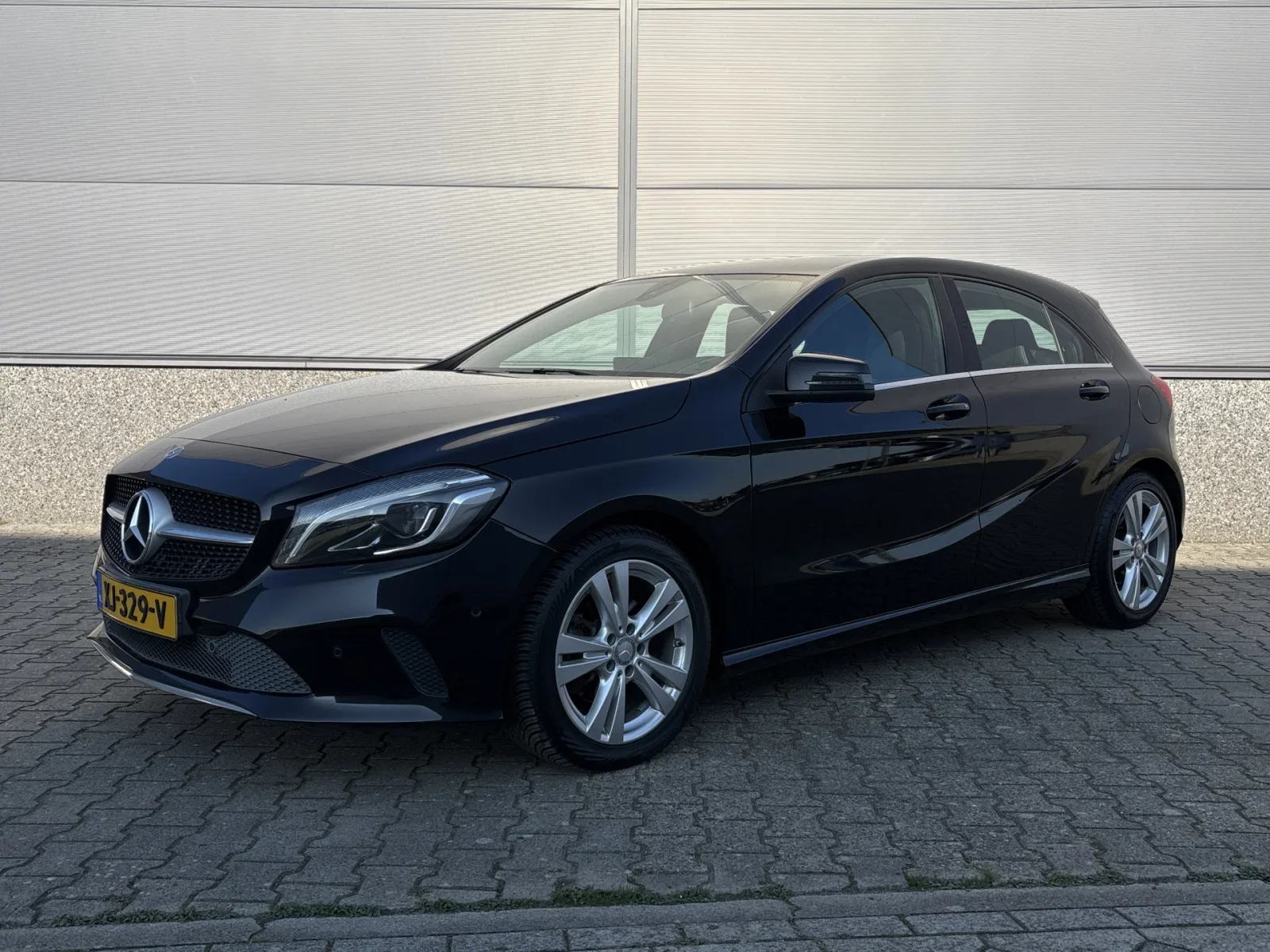 Mercedes-Benz A-Klasse (2016) — foto 1